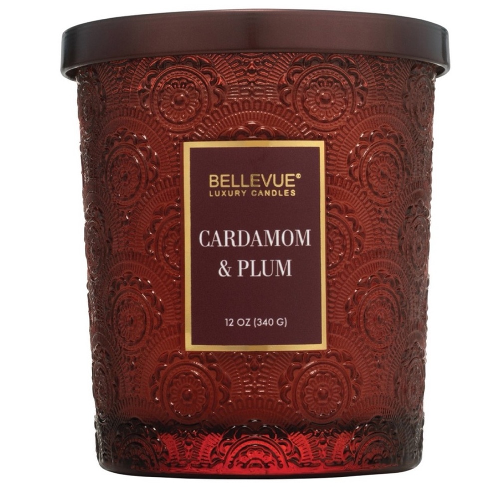 Bellevue Double Wick 12 oz
Luxury Candle ~ Cardamom &
Plum ~ New!
